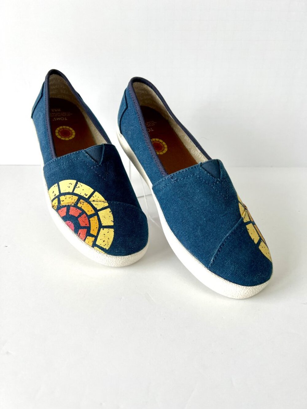Toms Slip ons, Avalon Washed Navy Canvas CTAOP, New, Old Stock, Size 8.5